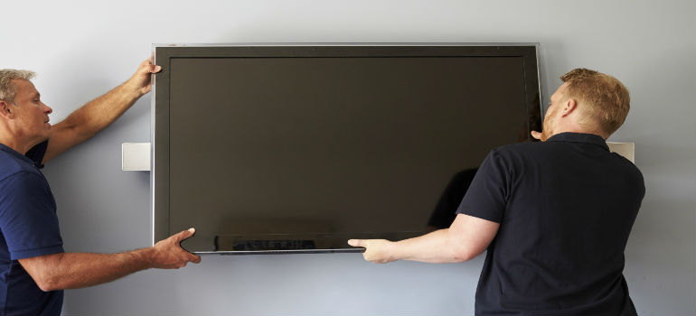 how to mount TV on wall by yourself