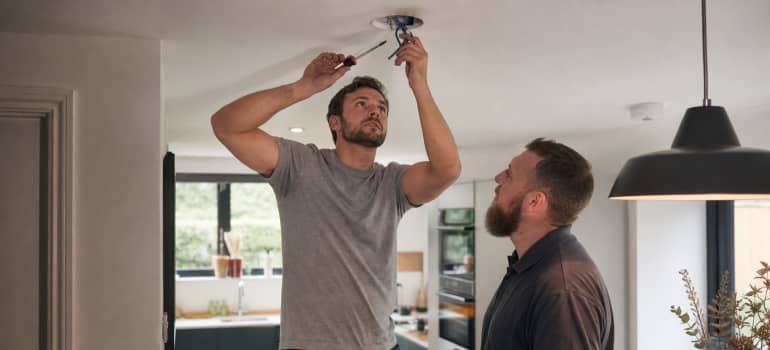 Illustration representing handyman and electrician